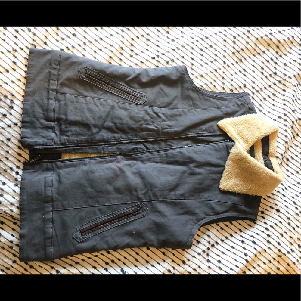 NWOT Mountain Khaki vest, women’s size M